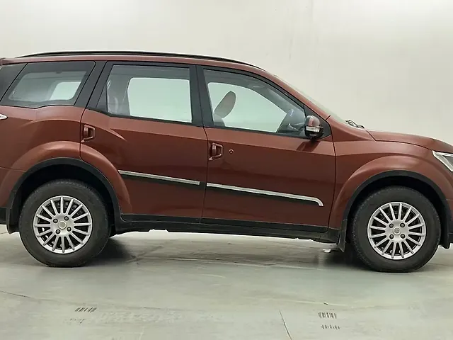 Used Mahindra XUV500 W7 AT [2018-2020] in Mumbai