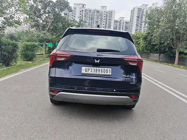 Used Mahindra Old Generation XUV700 AX 3 Petrol MT 5 STR [2021] in Lucknow