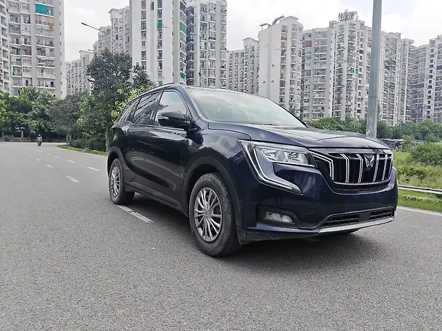 Used Mahindra Old Generation XUV700 AX 3 Petrol MT 5 STR [2021] in Lucknow