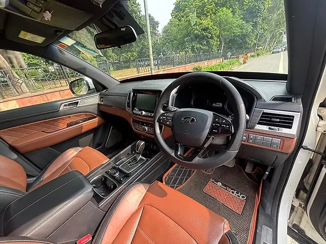 Used Mahindra Alturas G4 4WD AT [2018-2020] in Delhi