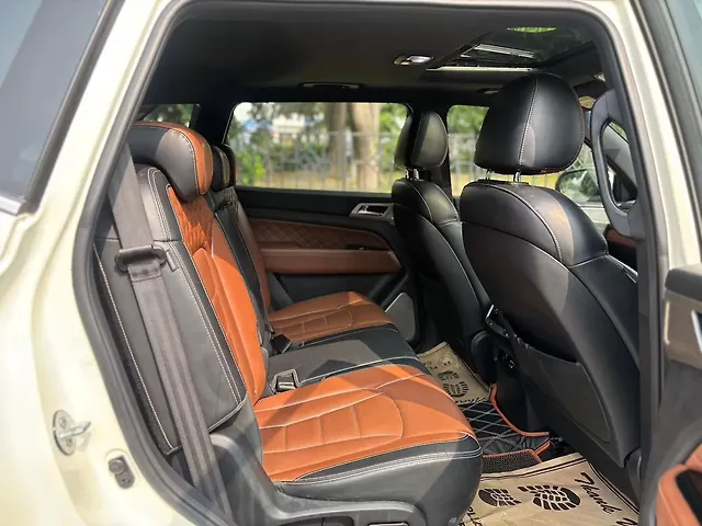 Used Mahindra Alturas G4 4WD AT [2018-2020] in Delhi