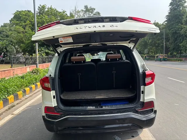 Used Mahindra Alturas G4 4WD AT [2018-2020] in Delhi