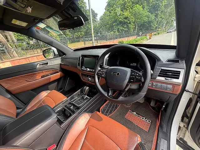 Used Mahindra Alturas G4 4WD AT [2018-2020] in Delhi