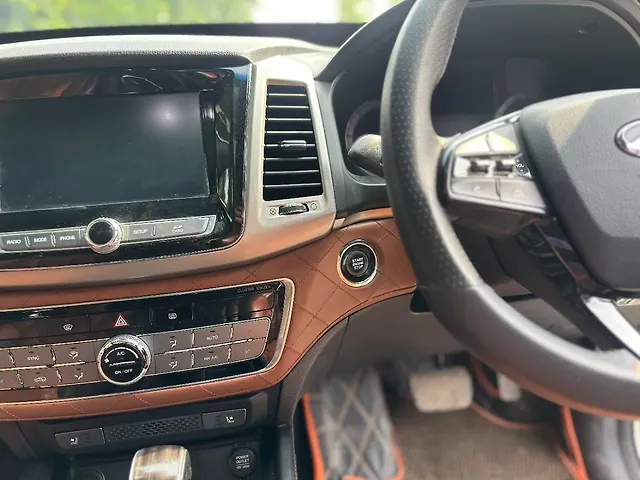 Used Mahindra Alturas G4 4WD AT [2018-2020] in Delhi