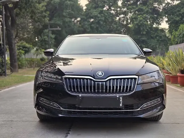 Used 2020 Skoda Superb in Delhi