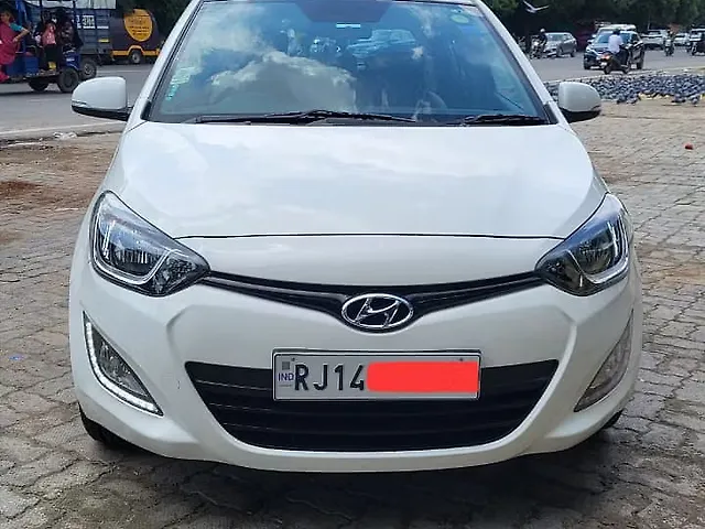 Used 2014 Hyundai i20 in Jaipur