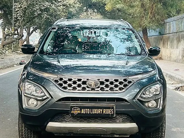 Used 2021 Tata Safari in Delhi