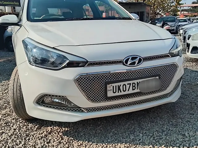 Used 2015 Hyundai i20 in Dehradun