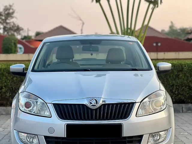 Used 2016 Skoda Rapid in Surat