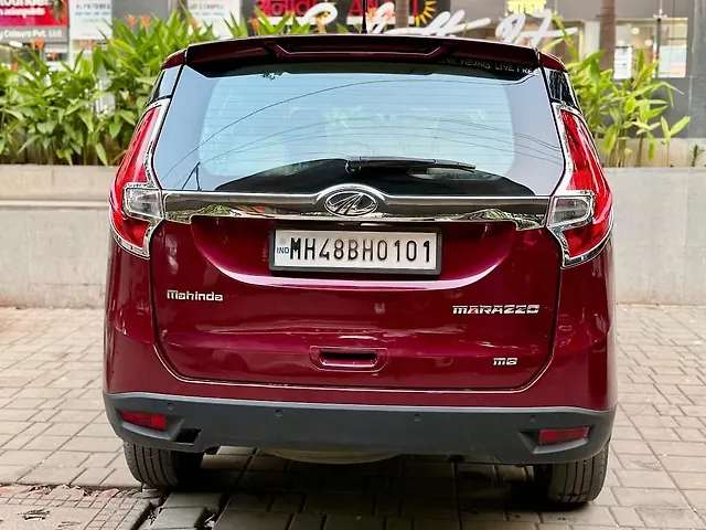 Used Mahindra Marazzo [2018-2020] M8 7 STR in Mumbai