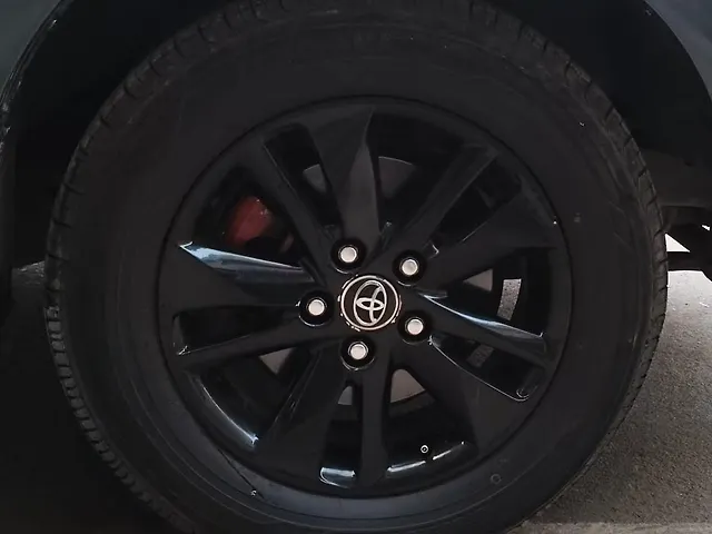 Used Toyota Innova Crysta [2016-2020] 2.4 V Diesel in Kanpur