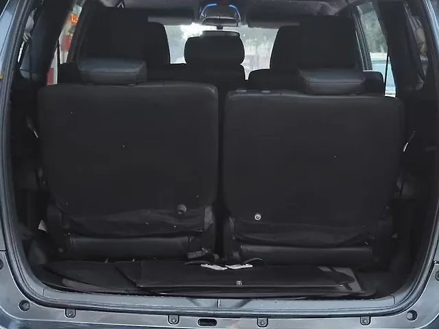 Used Toyota Innova Crysta [2016-2020] 2.4 V Diesel in Kanpur