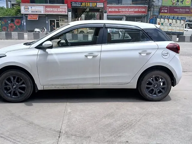Used Hyundai i20 [2010-2012] Era 1.2 BS-IV in Dehradun