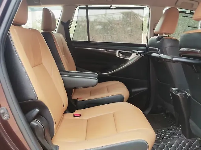 Used Toyota Innova Crysta [2016-2020] 2.4 Z 7 STR in Agra