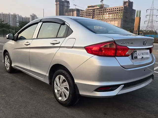 Used Honda City 4th Generation S Petrol in Thane