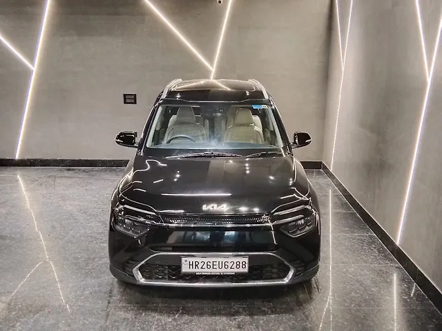 Used 2022 Kia Carens in Delhi