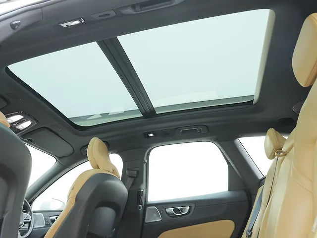 Used Volvo XC60 [2021-2022] B5 Inscription in Gohana