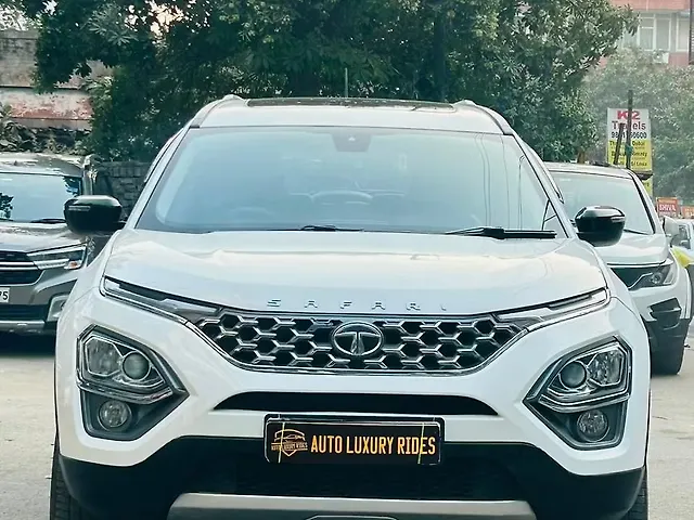 Used 2022 Tata Safari in Delhi