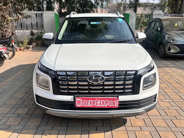 Used 2023 Hyundai Venue in Chandigarh