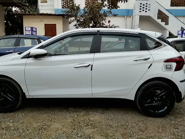 Used Hyundai i20 [2020-2023] Sportz 1.2 IVT [2020-2023] in Dehradun