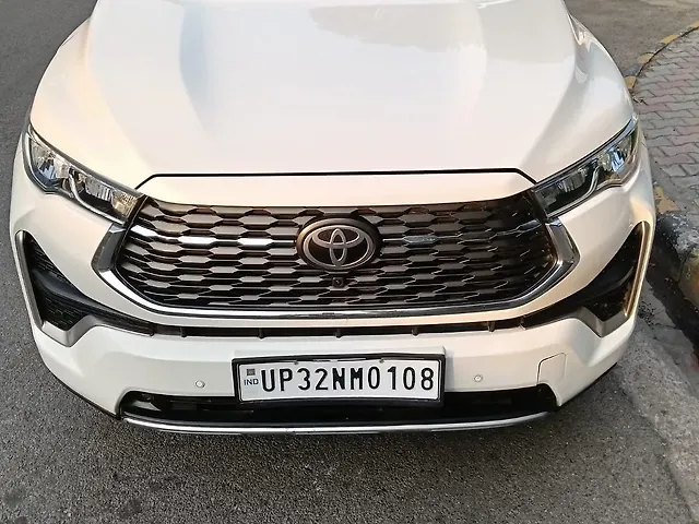 Used Toyota Innova Hycross ZX Hybrid (Electric + Petrol) Automatic (e-CVT) 7 STR in Lucknow