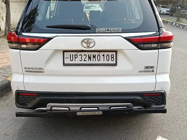 Used Toyota Innova Hycross ZX Hybrid (Electric + Petrol) Automatic (e-CVT) 7 STR in Lucknow