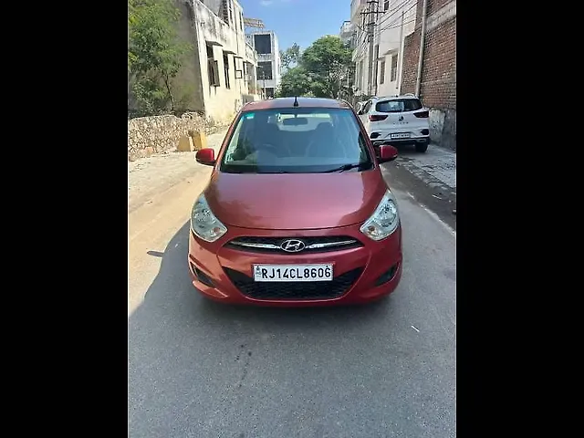 Used 2011 Hyundai i10 in Jaipur