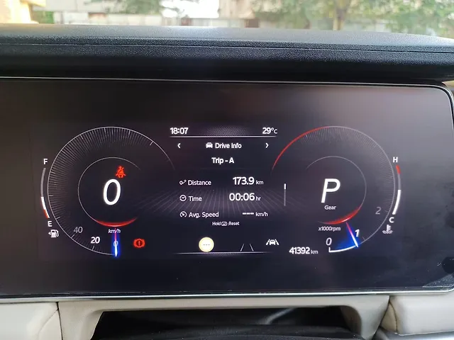 Used Mahindra Old Generation XUV700 AX 7 Petrol AT Luxury Pack 7 STR [2021] in Mumbai