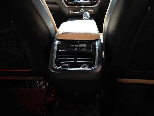 Used Volvo XC60 [2022-2025] B5 Ultimate in Bangalore