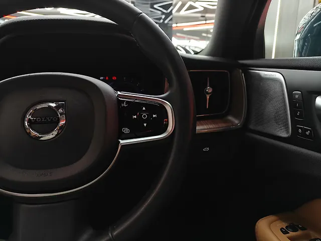 Used Volvo XC60 [2022-2025] B5 Ultimate in Bangalore