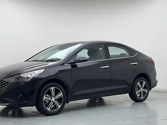 Used 2022 Hyundai Verna in Delhi Used 2022 Hyundai Verna in Delhi