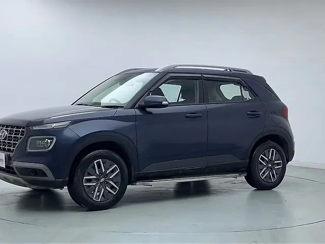Used 2022 Hyundai Venue in Delhi