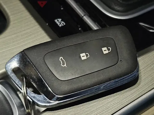 Used MG Hector [2023-2025] Savvy Pro 1.5 Turbo CVT 7 STR in Mumbai