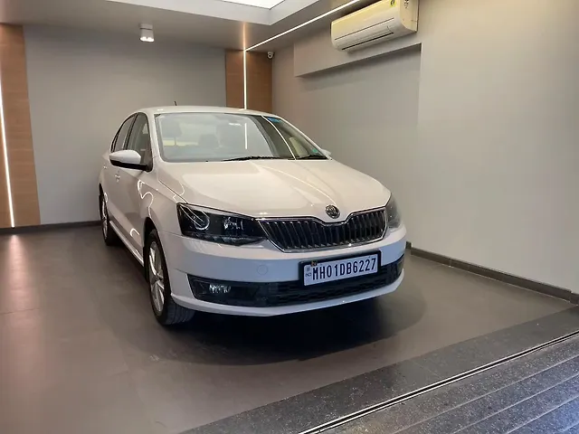 Used Skoda Rapid Style 1.6 MPI in Mumbai