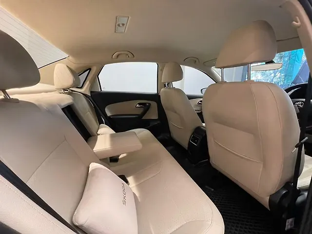 Used Skoda Rapid Style 1.6 MPI in Mumbai