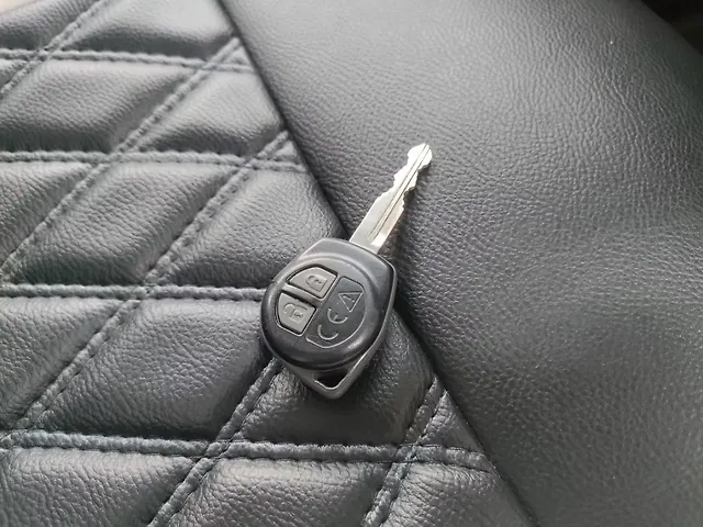 Used Maruti Suzuki Brezza VXi [2023-2025] in Bangalore