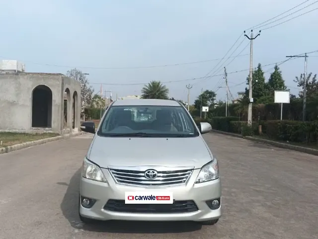 Used 2013 Toyota Innova in Ludhiana