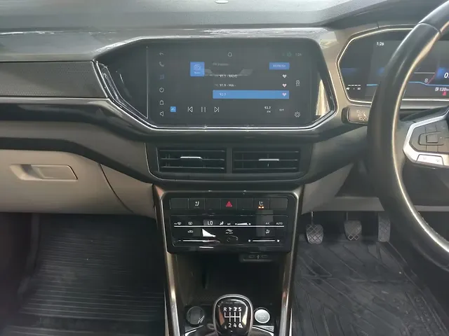 Used Volkswagen Taigun [2021-2023] Topline 1.0 TSI MT in Bangalore