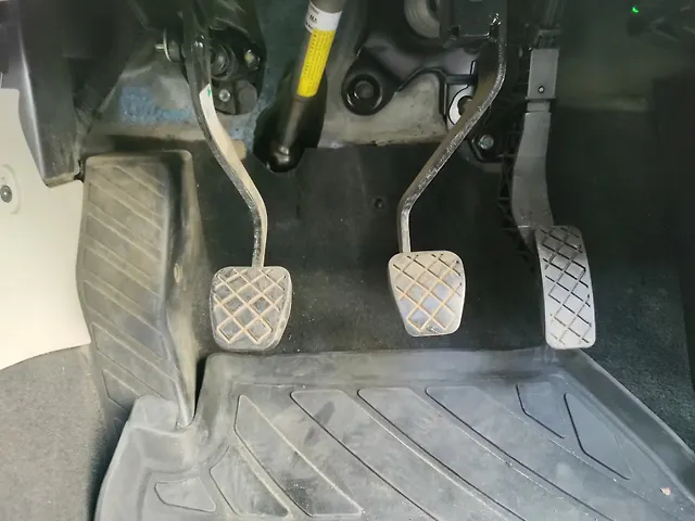 Used Volkswagen Taigun [2021-2023] Topline 1.0 TSI MT in Bangalore