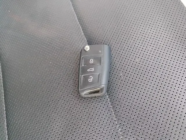 Used Volkswagen Taigun [2021-2023] Topline 1.0 TSI MT in Bangalore