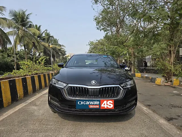 Used 2022 Skoda Octavia in Mumbai