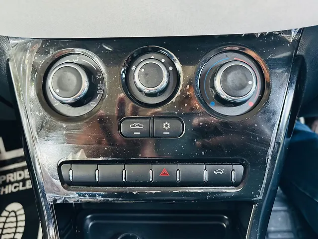 Used Tata Nexon Pure (S) 1.2 Petrol 6AMT [2024-2025] in Delhi