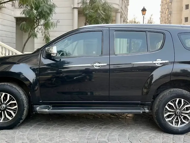 Used Isuzu MU-X [2018-2020] 4x2 in Delhi
