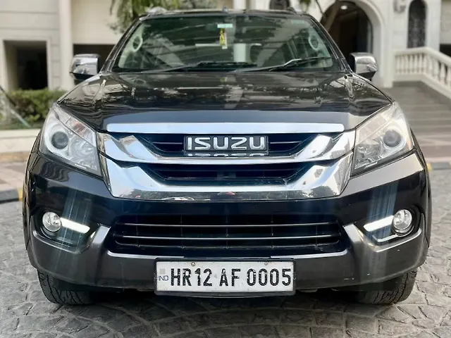 Used Isuzu MU-X [2018-2020] 4x2 in Delhi