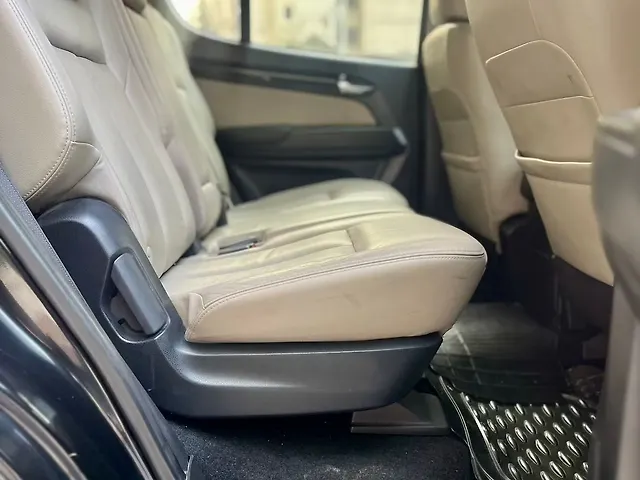 Used Isuzu MU-X [2018-2020] 4x2 in Delhi