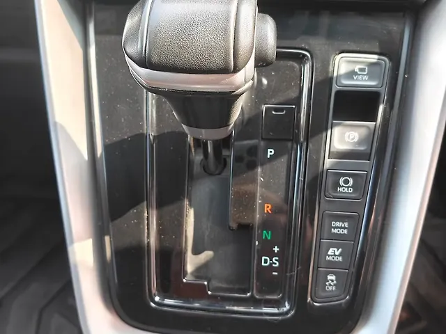 Used Toyota Innova Hycross ZX Hybrid (Electric + Petrol) Automatic (e-CVT) 7 STR in Delhi Used Toyota Innova Hycross ZX Hybrid (Electric + Petrol) Automatic (e-CVT) 7 STR in Delhi