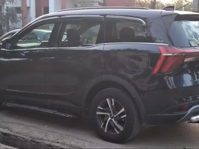 Used Mahindra Old Generation XUV700 AX 5 Diesel MT 5 STR [2021] in Lucknow