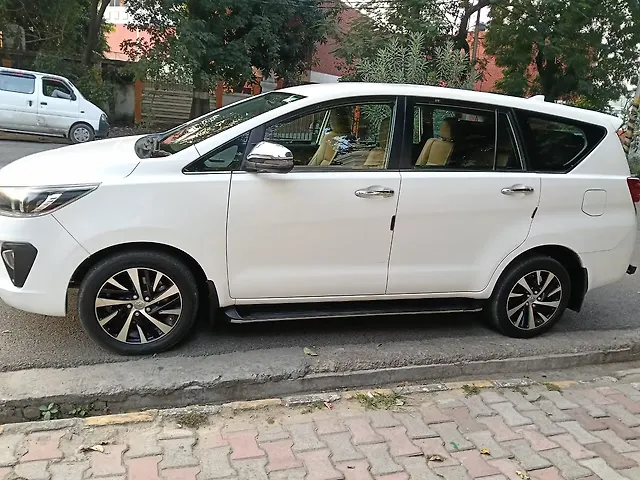 Used Toyota Innova Crysta [2016-2020] 2.4 Z 7 STR in Lucknow
