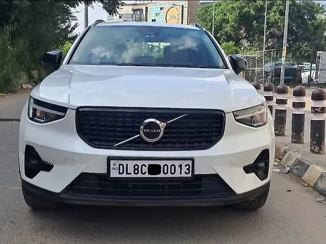 Used 2022 Volvo XC40 in Delhi