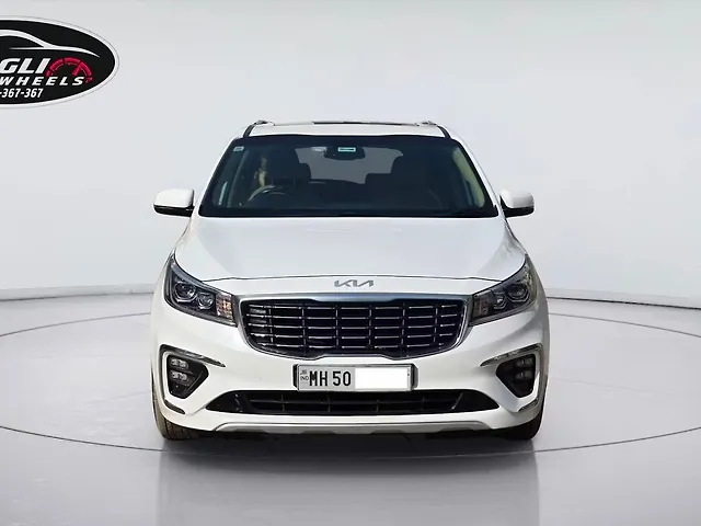 Used 2023 Kia Carnival in Sangli